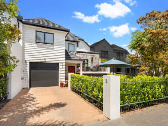 16B St Jerome Avenue, Te Atatu Peninsula, Auckland