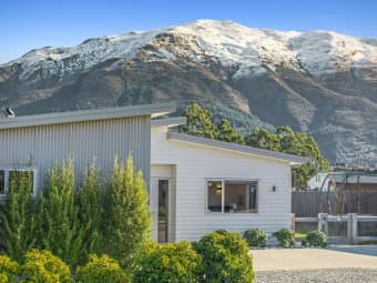 16 Isthmus Place, Lake Hawea, Otago