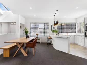 100 Beach Rd, Castor Bay, Auckland