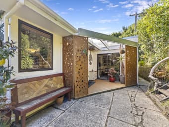 37 Porterfield St, Macandrew Bay, Otago