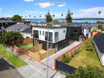 18b Pirangi Street, Point England, Auckland