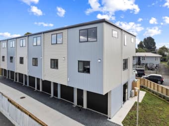 1/1 Balfour Road, Manurewa, Auckland