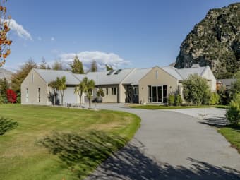1153 Aubrey Road, Albert Town, Otago