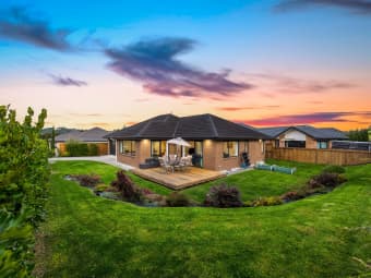 16 Pitoitoi Drive, Riverhead, Auckland