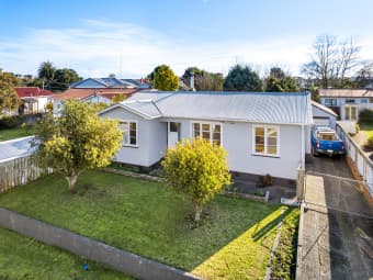 12 Burns Street, Tawhero, Manawatu-Wanganui