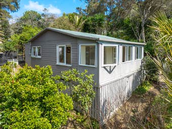 14 Sea View Road, Ostend, Auckland