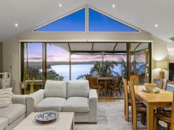 64 Vipond Rd, Stanmore Bay, Auckland
