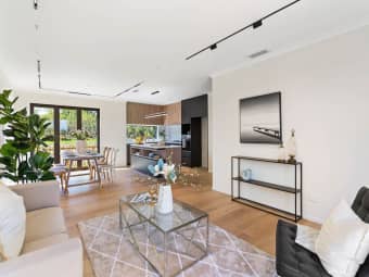 8 Ahipūmau Road, Rosehill, Auckland