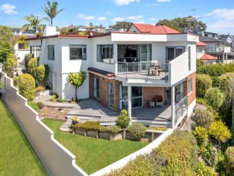 8 St Clair Place, Browns Bay, Auckland