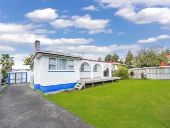 6 Normandy Place, Henderson, Auckland