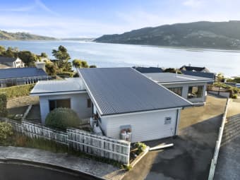 20 Mission Cv, Company Bay, Otago