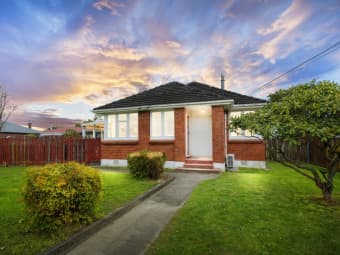 11 Davis Crescent, Elderslea, Wellington