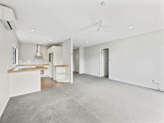 2/62 Marlborough Avenue, Glenfield, Auckland