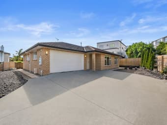 6 Mulroy Place, Pinehill, Auckland