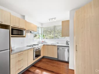 52B Queens Grove, Hutt Central, Wellington