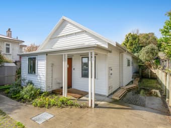 20 Garfield Road, Helensville, Auckland