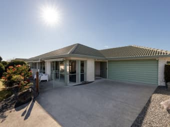 160 Pacific View Road, Papamoa, Bay of Plenty