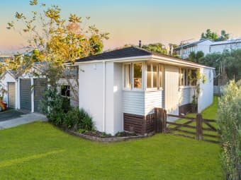 5 Miro Place, Waiuku, Auckland