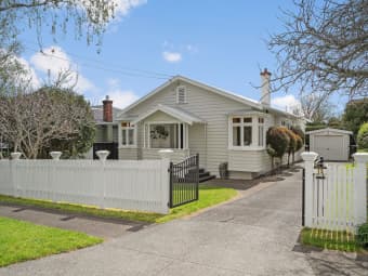 15 Harlston Rd, Mount Albert, Auckland