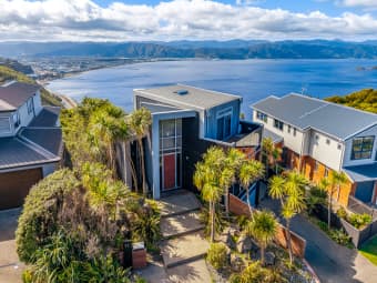 71 Tamworth Crescent, Newlands, Wellington