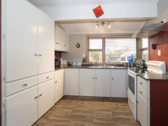 64 Farm Road, Allenton, Canterbury