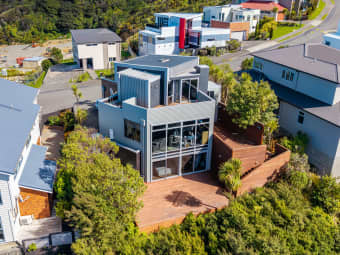 71 Tamworth Crescent, Newlands, Wellington