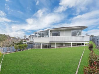 99 Sycamore Drive, Sunnynook, Auckland