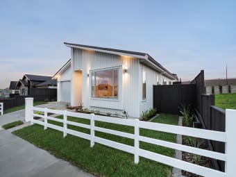 42 Tipu Crescent, Wainui, Auckland