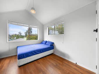 1/3 Tahinga Street, Northcote, Auckland