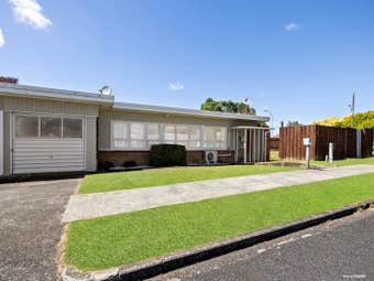 2 Meachen Terrace, Waiuku, Auckland