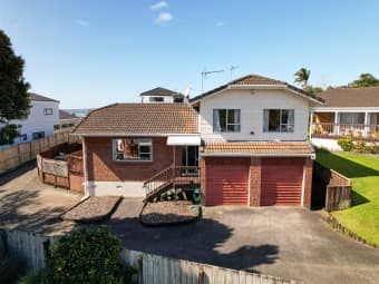 1/8 White Heron Drive, Massey, Auckland