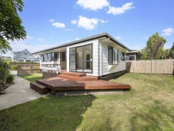 11B Bay Street, Red Beach, Auckland