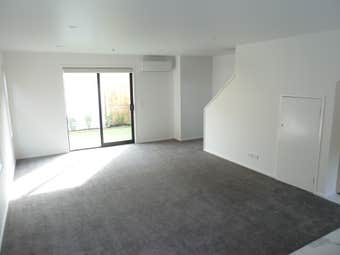 G/17 Lowtherhurst Road, Massey, Auckland