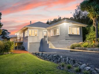 8 Rosehill Road, Macandrew Bay, Otago