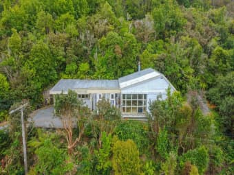 12 Rimu Street, Ravensbourne, Otago