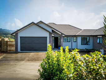 8 Awatiro Drive, Kaukapakapa, Auckland