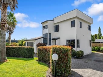 13A Kerswell Terrace