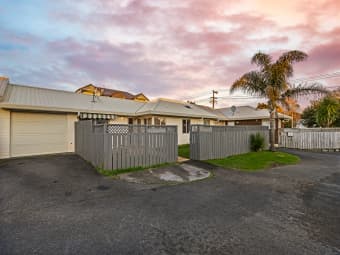 19A Pomaria Rd, Henderson, Auckland