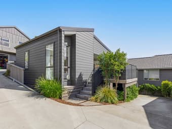 9B William Bayes Place, Red Beach, Auckland
