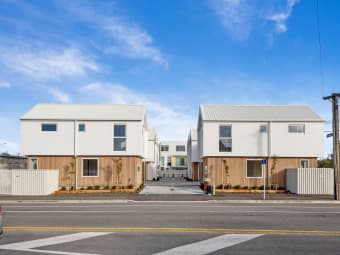 2/186 Edgeware Road, Edgeware, Canterbury