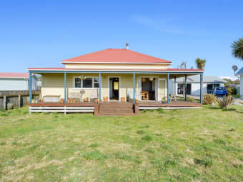 34 Manga Pirau Street, Waikawa Beach, Manawatu-Wanganui