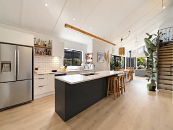 6 Shepherd Road, Jacks Point, Otago