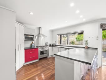 41 Arahiwi Grove, Tirohanga, Wellington