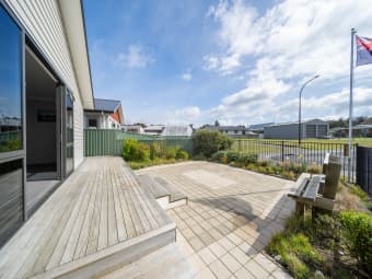 25 Motu-Au Close, Manapouri, Southland