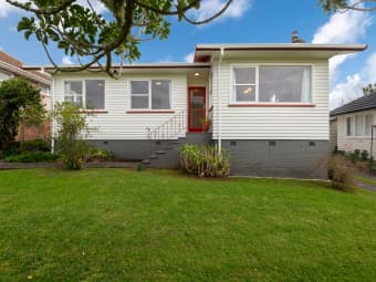 10 Japonica Drive, Beach Haven, Auckland