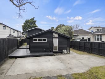 9 McInnes Road, Weymouth, Auckland