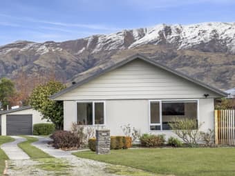29 Hunter Crescent