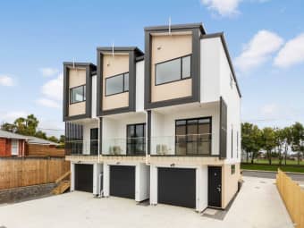 3/53 Archibald Road, Kelston, Auckland
