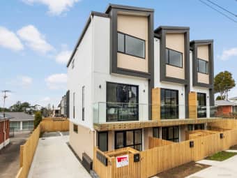 3/53 Archibald Road, Kelston, Auckland