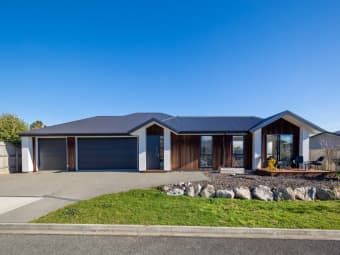 25 Travers Avenue